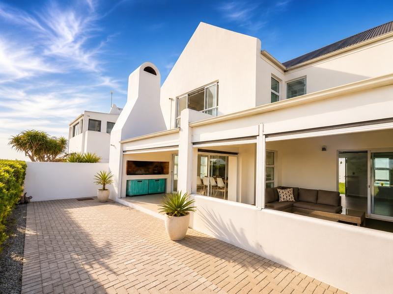 4 Bedroom Property for Sale in Dwarskersbos Western Cape
